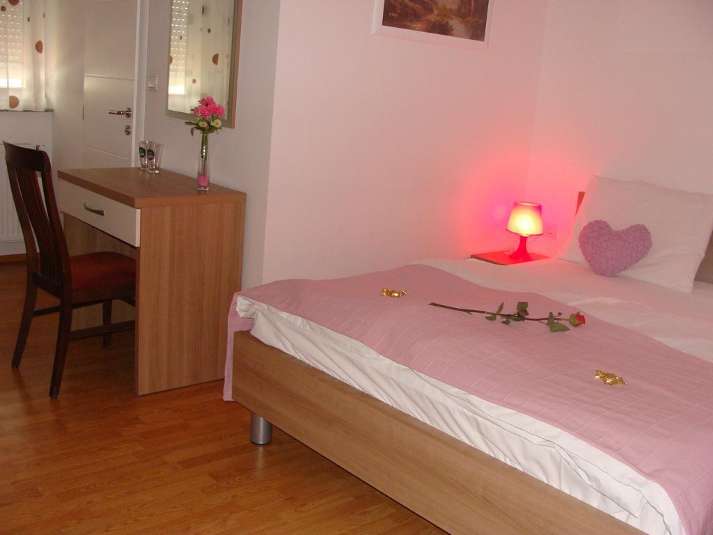 Bed and Breakfast Lugarnica Zagreb Zimmer foto